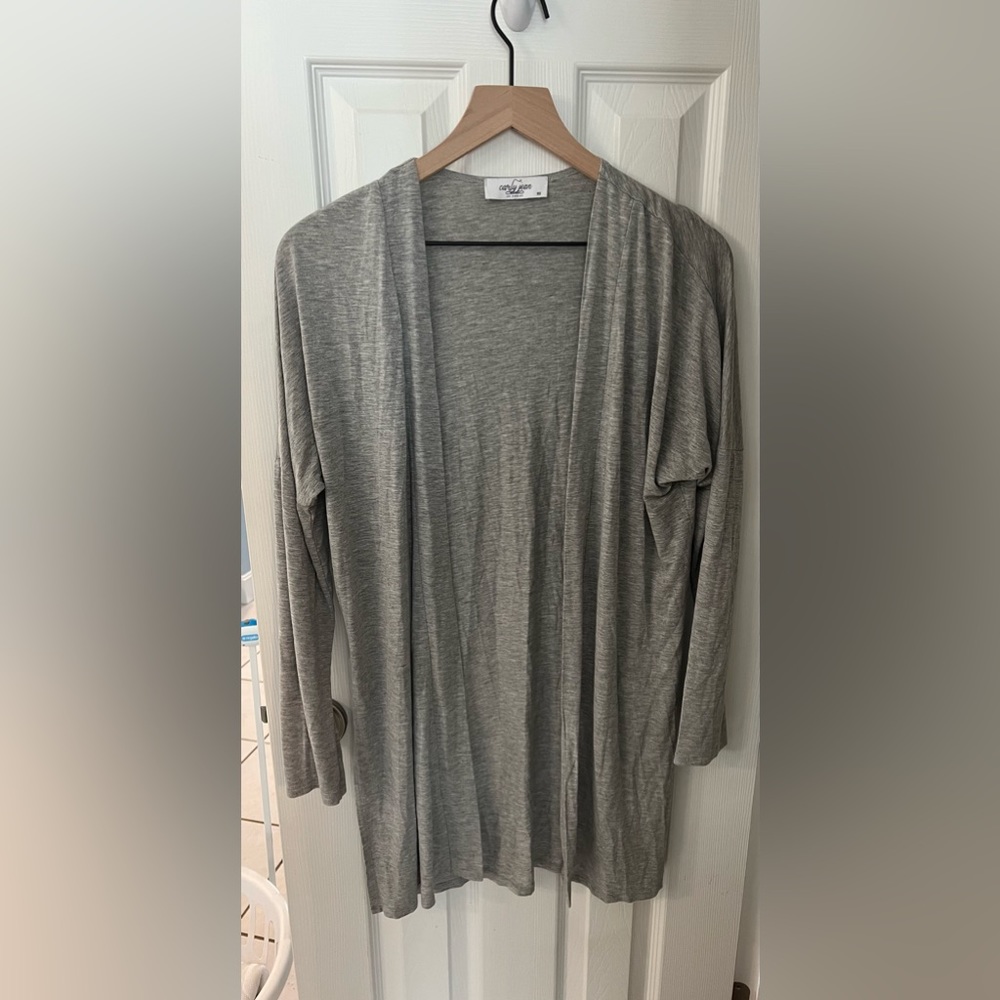 Carly Jean Los Angeles Basic Kimono
